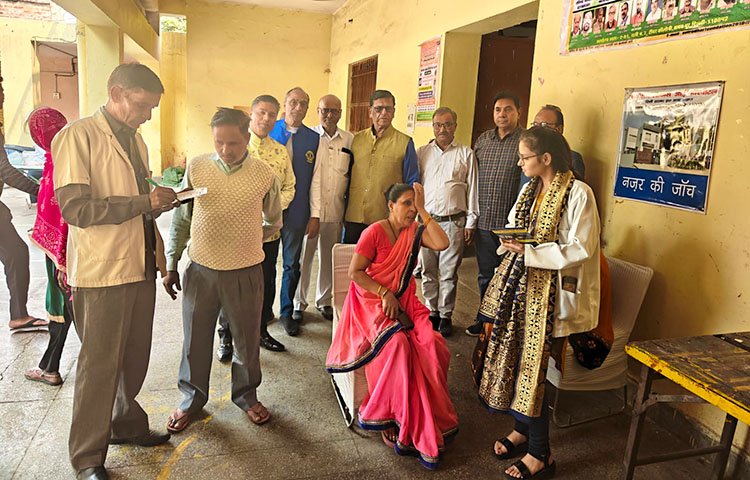 Free Eye Check-up and Cataract Operation, Organised by Lions Club Delhi Naya Bazar